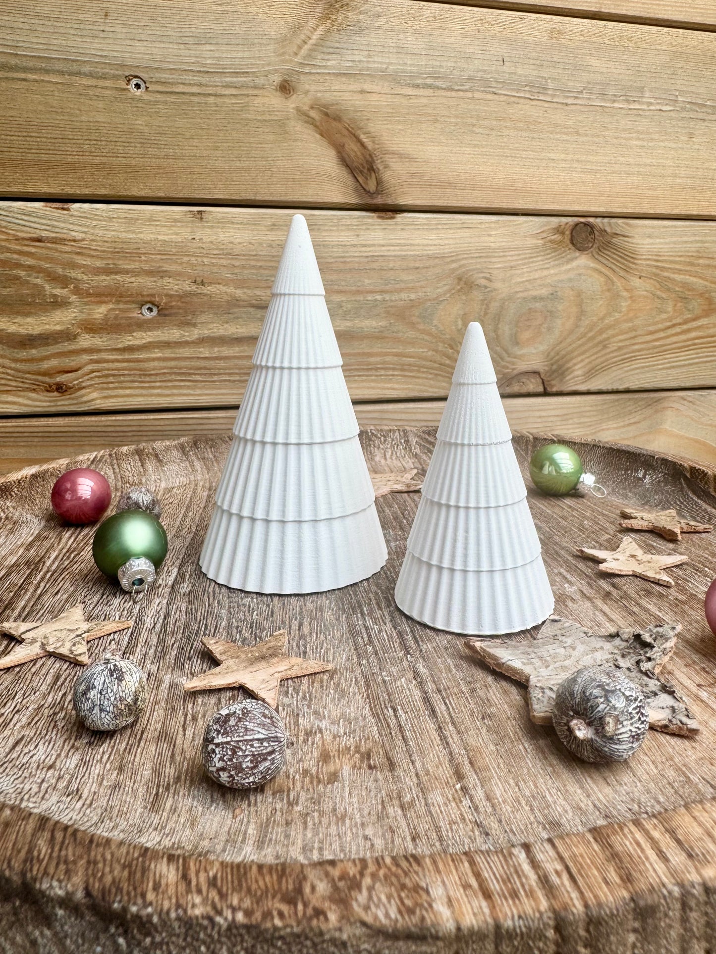 Silikonform Tannenbaum mit Streifen in 2 Größen