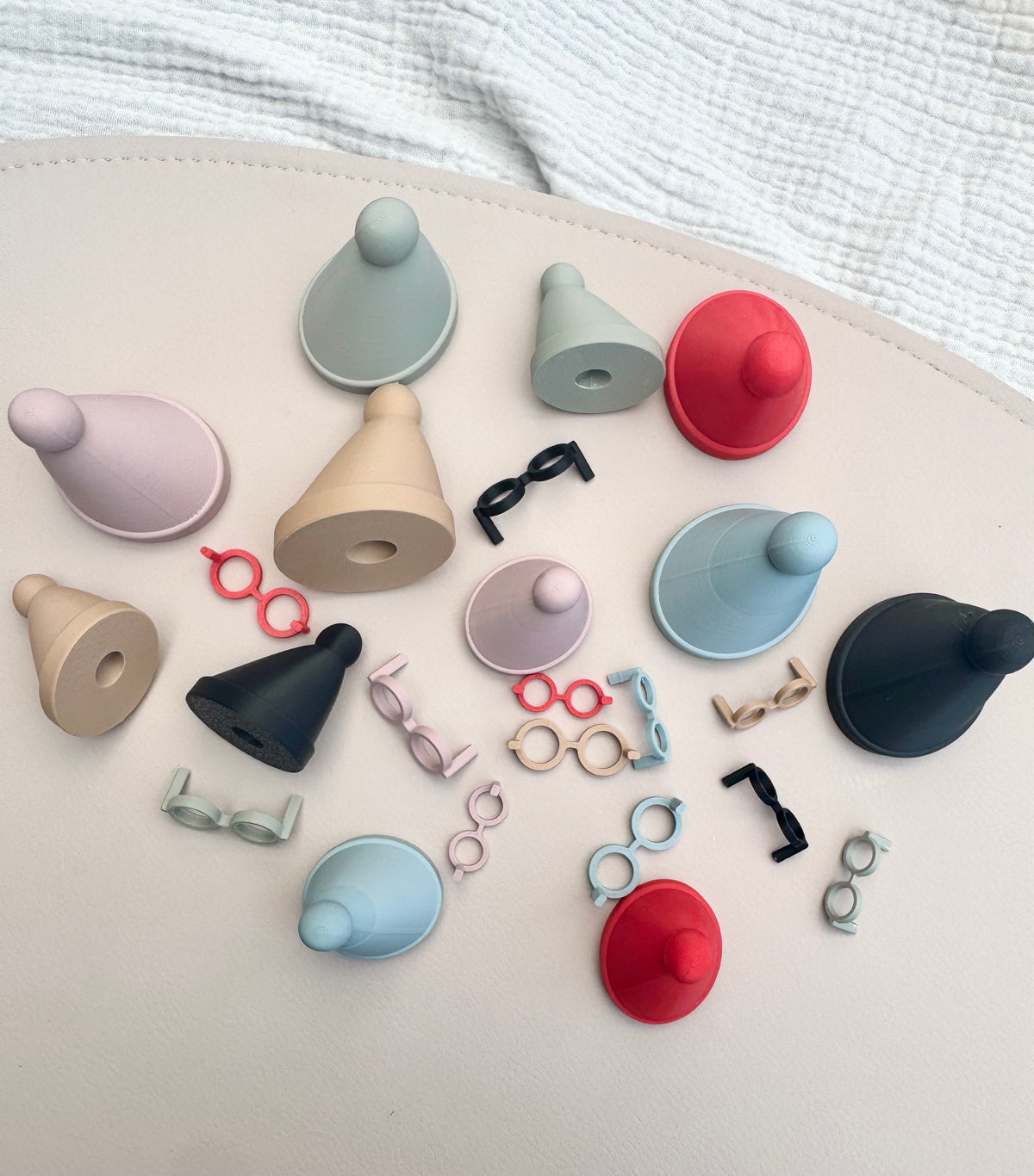 3D-gedruckte Accessoires Hut & Brille für Hubi
