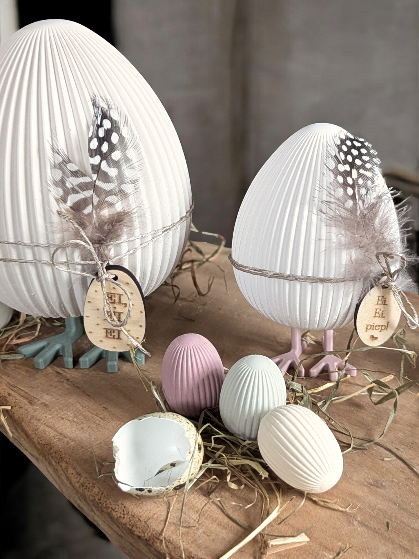 Silikonform Osterei Frido mit Füßen in 2 Größen - geriffelt oder glatt