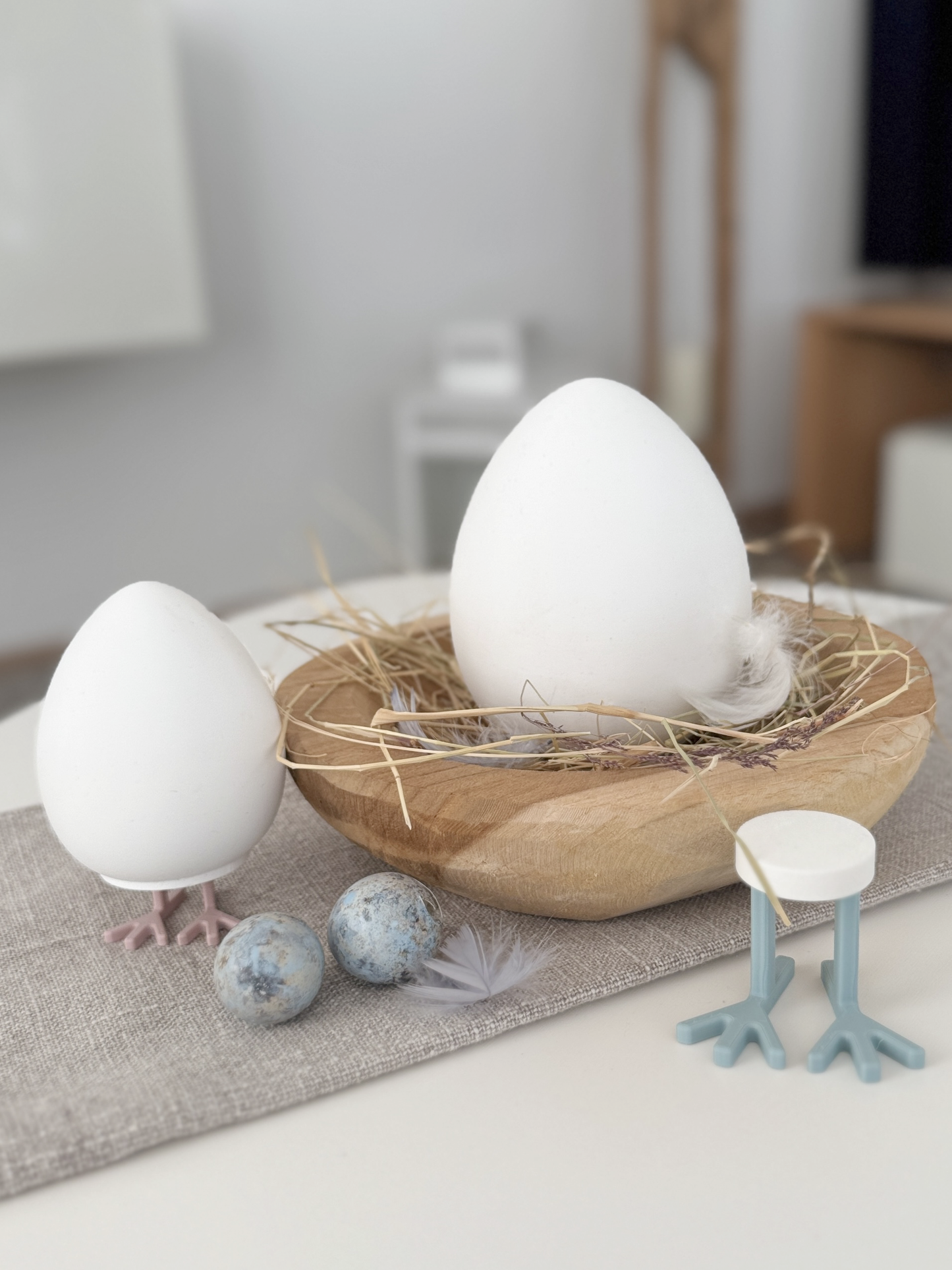 Silikonform Osterei Frido mit Füßen in 2 Größen - geriffelt oder glatt